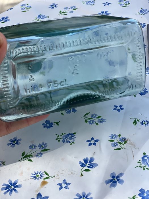 Aprox 60 buc Sticle tuica, vin 750 ml, – Made in Italy