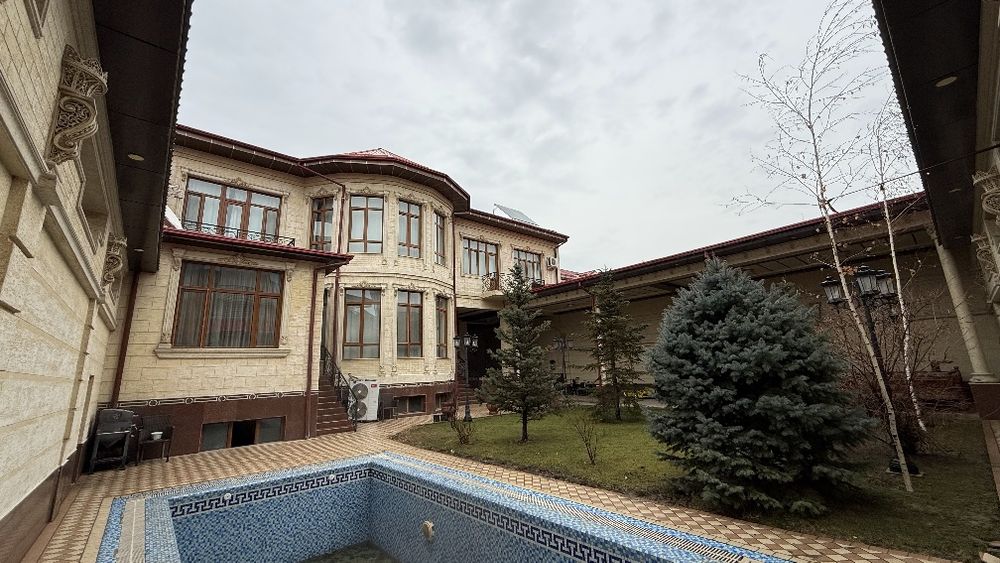 Продаётся  участок 6-соток на карасув-6 фасад 20х30 метров .