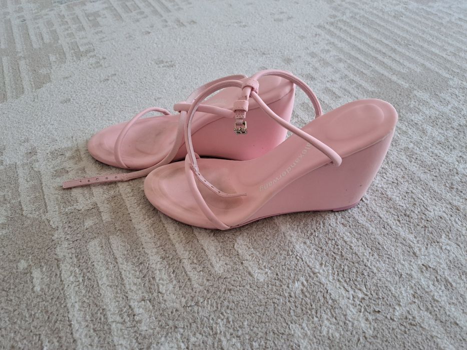 Продам босоножки 39р