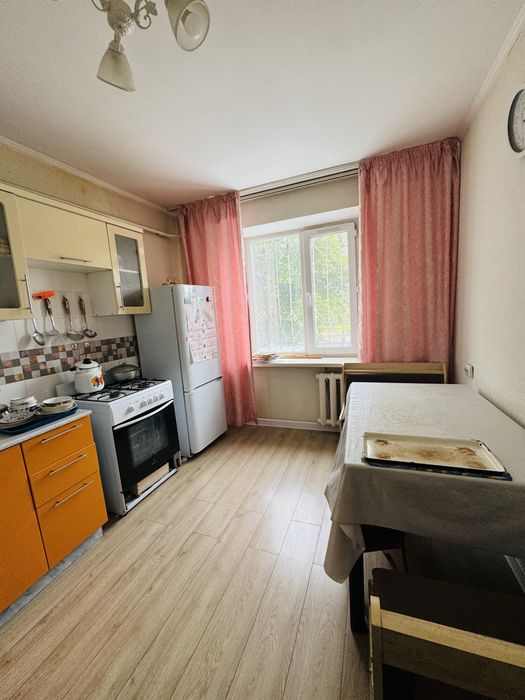 Продам квартиру 2 комнатную
