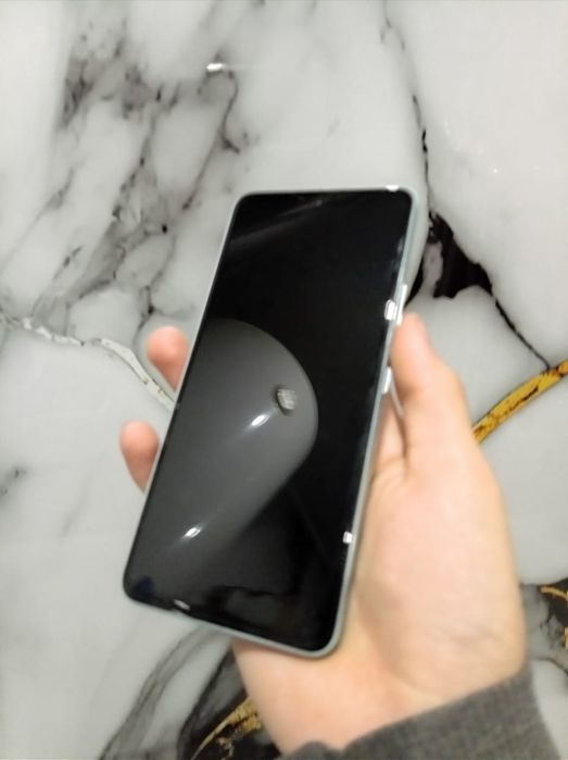 Продам xiaomi флагмон