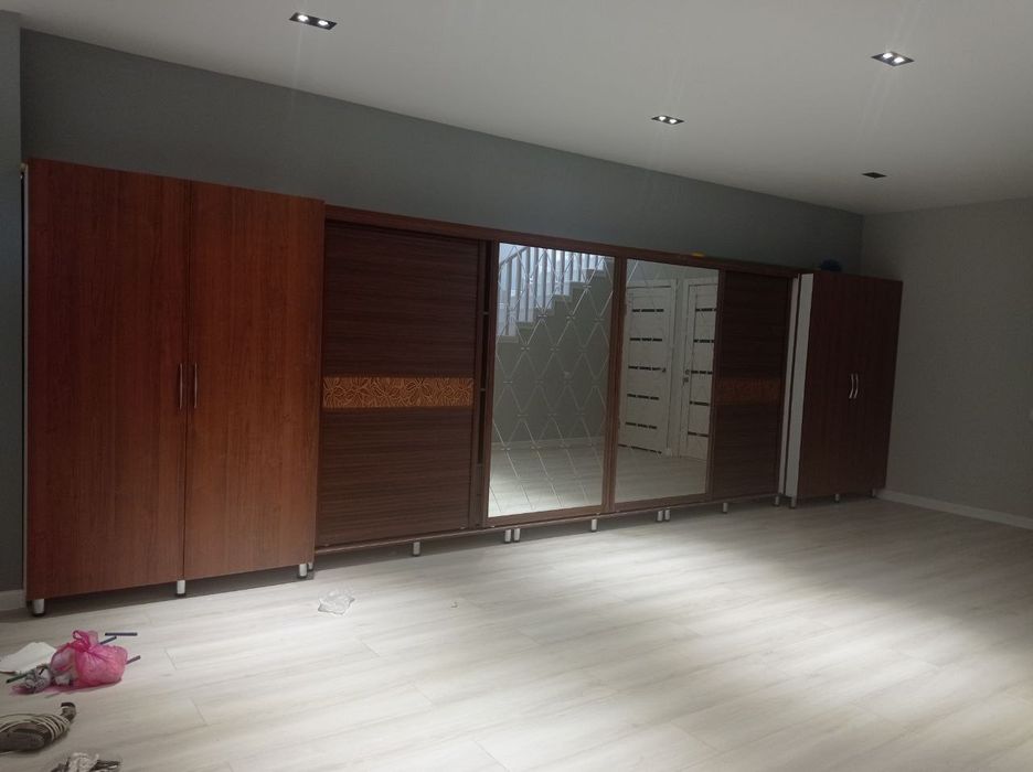 Мебельщик плотник