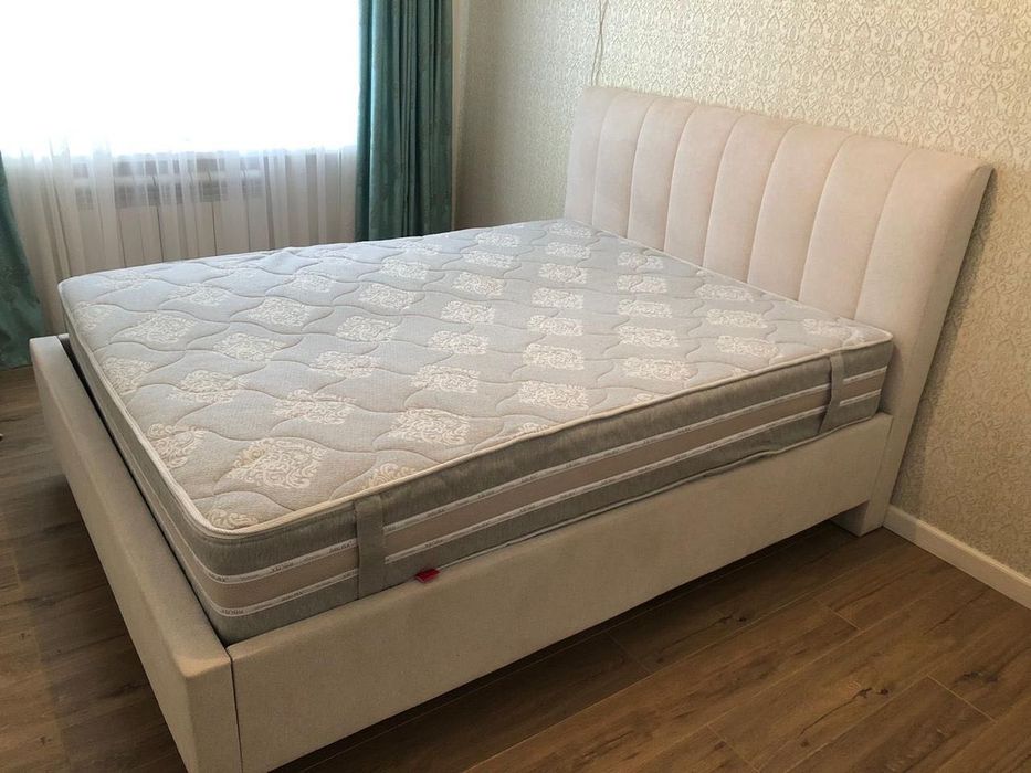 Кровать двуспальная