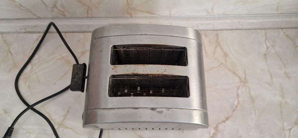 Тостер за филийки РАБОТЕЩ + Подарък