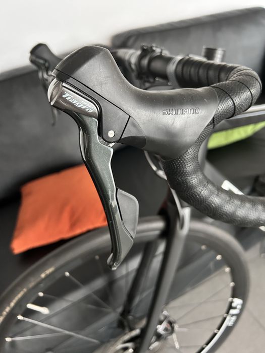 Шоссейный велосипед Cube