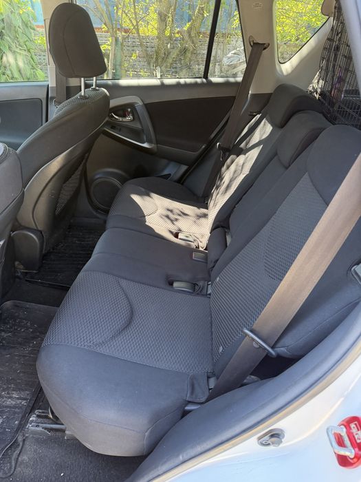 TOYOTA RAV4 2010 — imagine 4