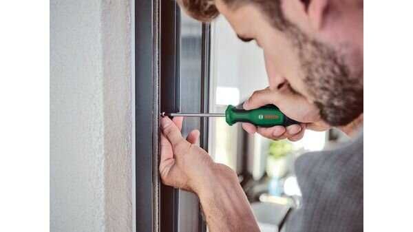ПРОМОЦИЯ!Комплект отвертки, 6 части PH PZ SL Bosch