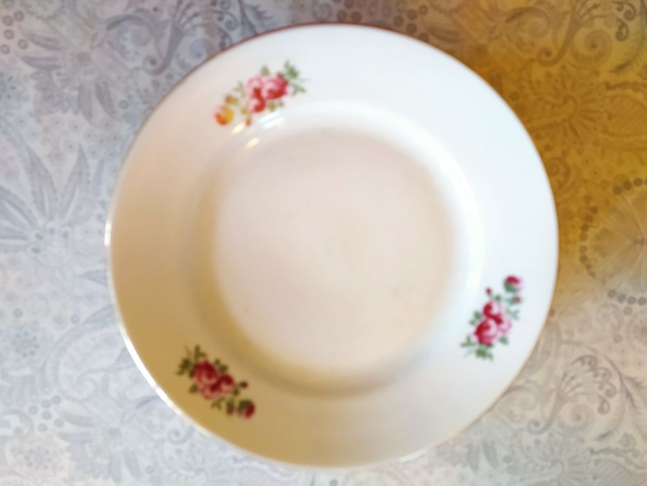 Ретро 12 бр.чинии за хран.--1965г нови Китка Н. пазар--чаши за сладол.