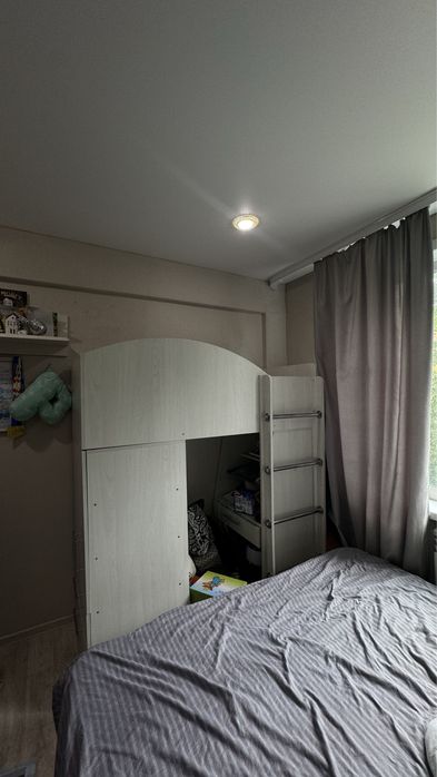 Продам детскую  кровать