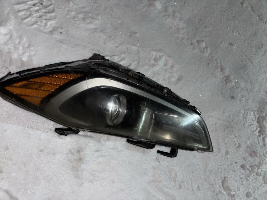 Продам фару и туманку от хюндай элантра