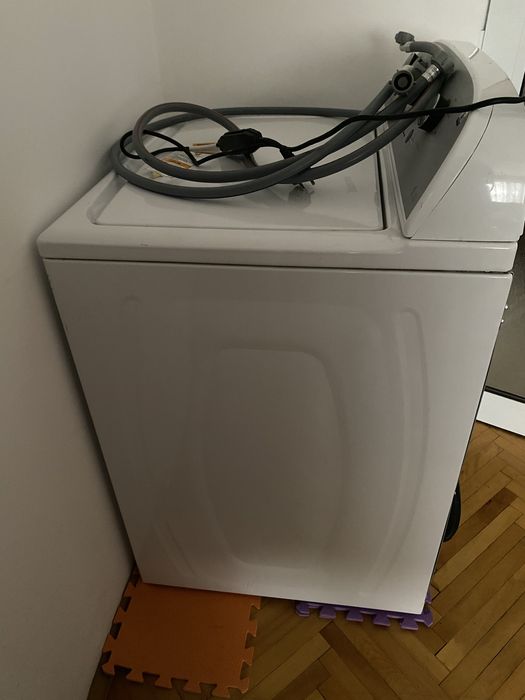 Голяма пералня с горно зареждане Whirlpool 3LWTW4815FW0 15 кг.