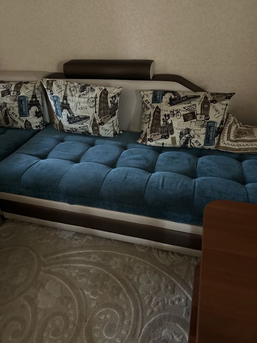 Угловой диван в отличном состоянии