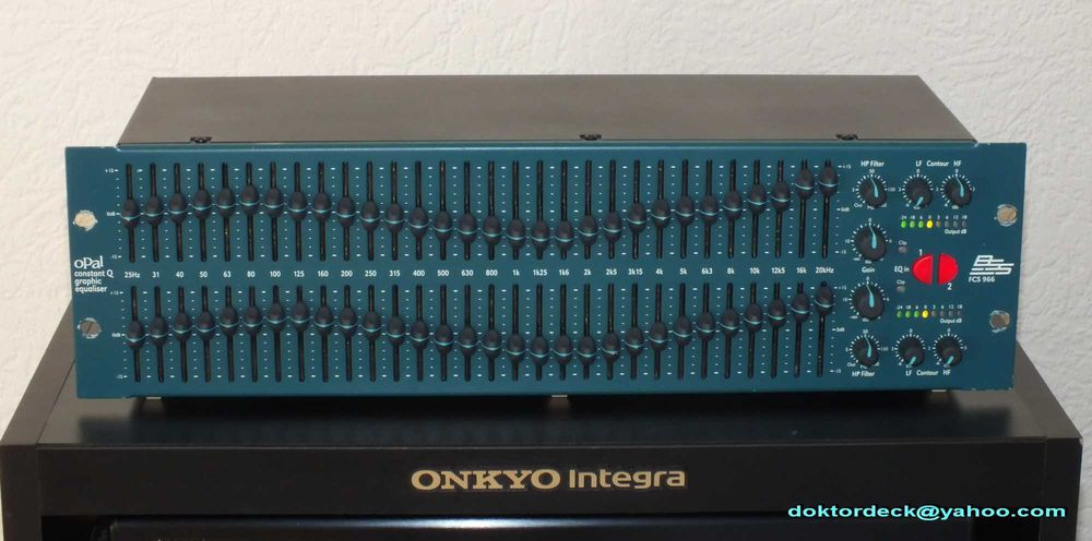 egalizator profesional BSS FCS-966