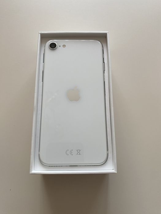 iPhone SE 2020 128gb НОВ!