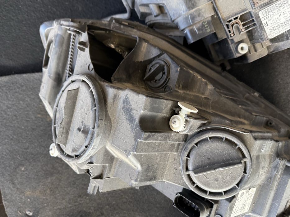 Фар с забележки за части Mercedes A clas w176 спукан корпус