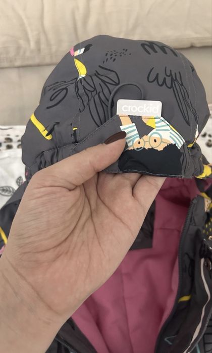 Продам демисезонный комбинезон crockid