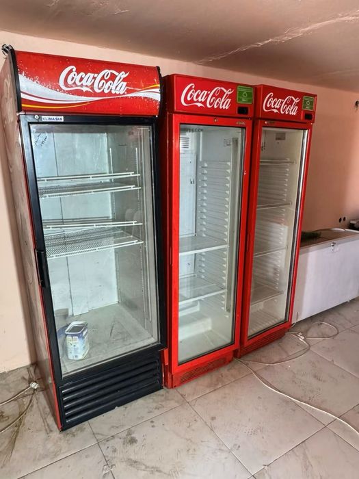 Витринный холодильник