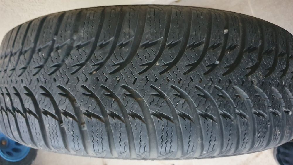 2 anvelope iarna 195/60/R15 kumho wp51