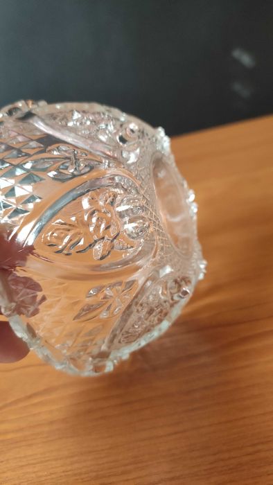 Захарница/бонбониера от пресовано стъкло