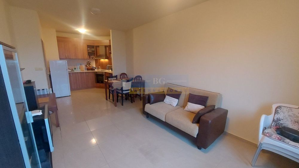 Продава се Двустаен апартамент в к.к. Слънчев бряг - 63 кв.м за 559 €/кв.м - Снимка #6