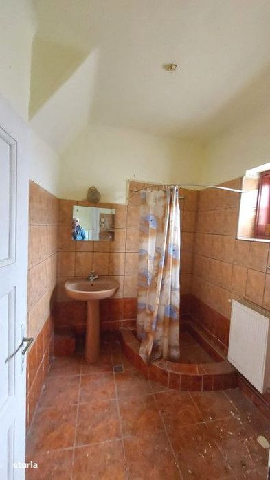 Apartament 5 camere la casa zona ultracentrala in Cisnadie