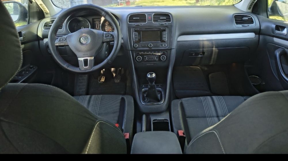 Vând Golf 6 1.6 TDI