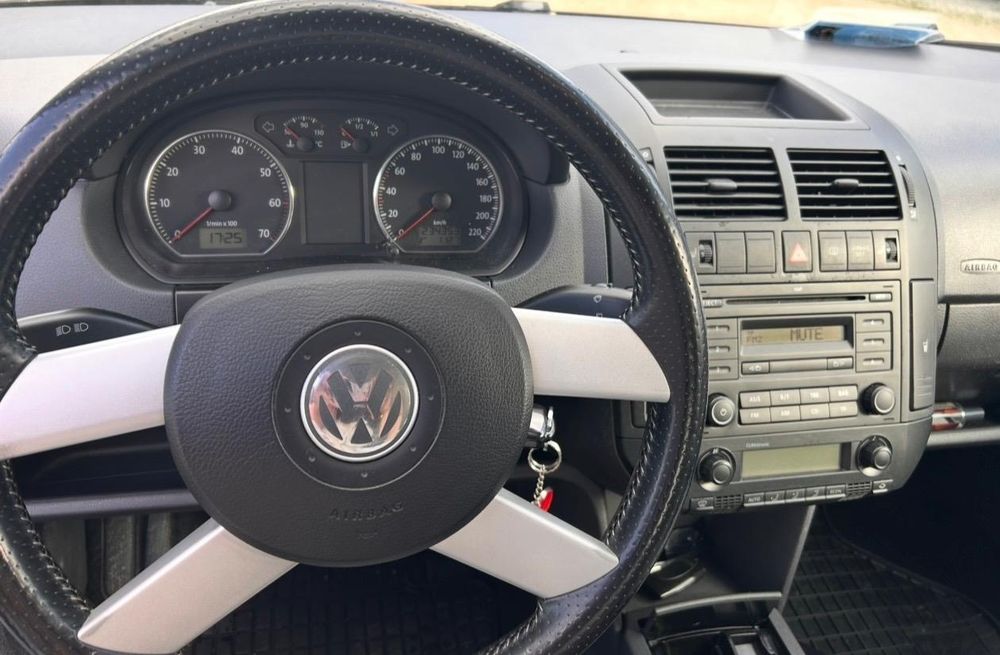 Vand polo cross 1.4 benzina