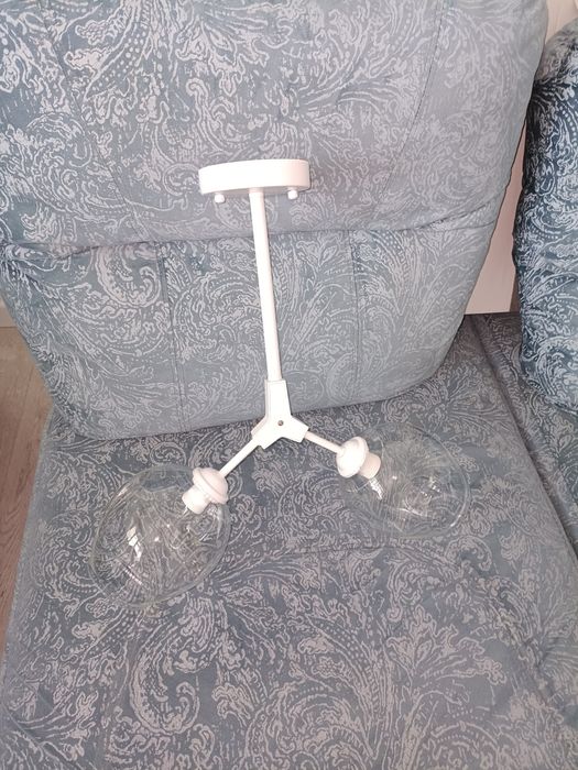 Люстра два цоколя