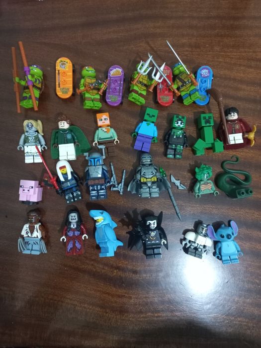 Лего фигурки  из разных серий аналог