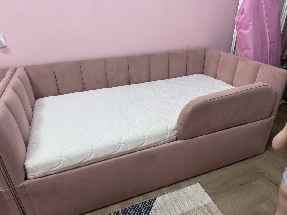 Продам детскую кровать 160*80