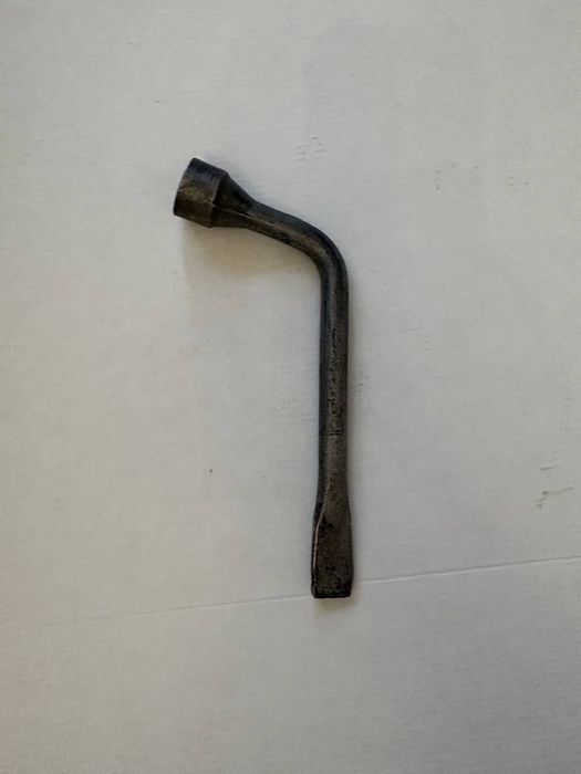 Набор баллонных ключей