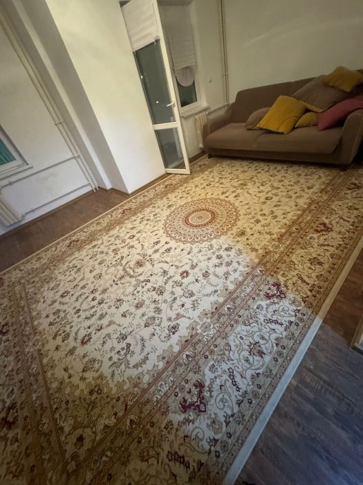 Ковер в отличном состоянии