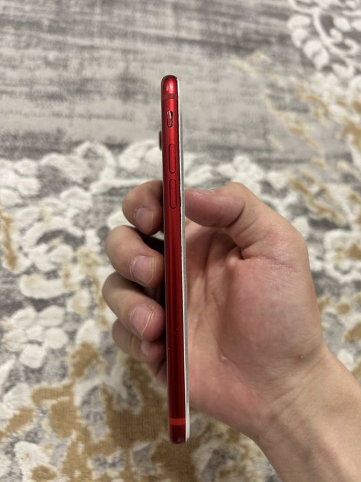 Айфон 7 в идеальном состояние.