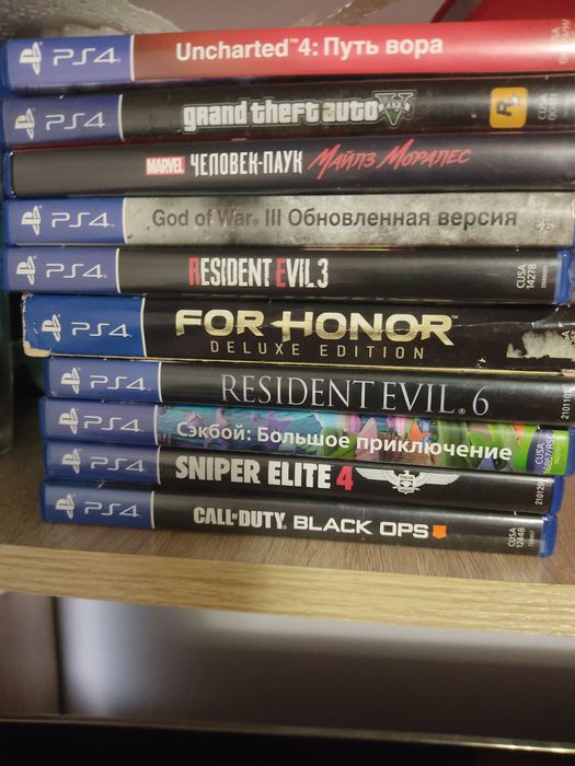 Продаю Playstation 4 pro 1 trb