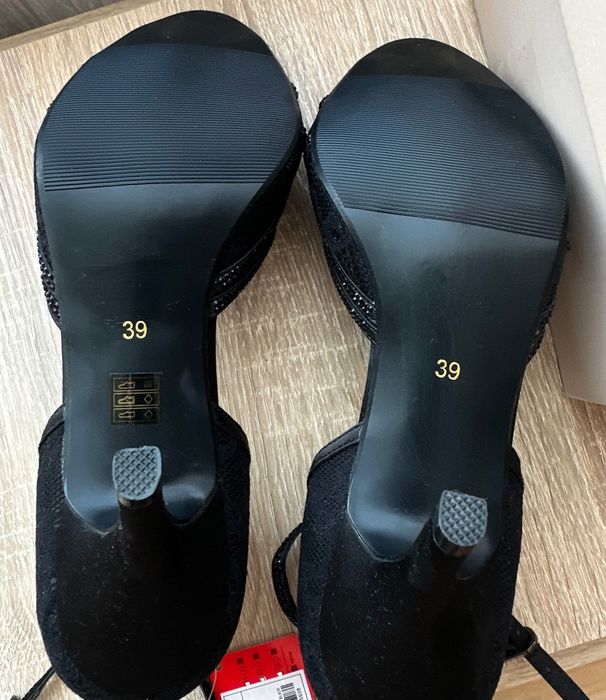 Дамски сандали (обувки)с ток нови за 38-38,5