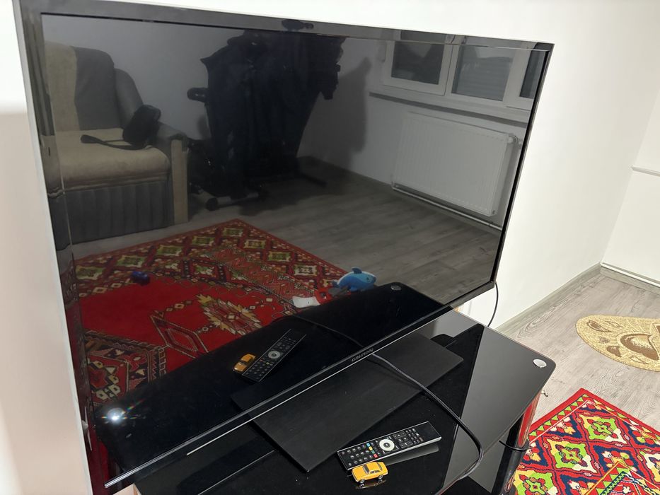 Televizor LED Grundig 140cm Smart TV