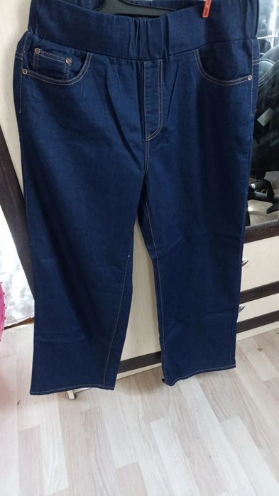 Продам одежду. Состояние новое