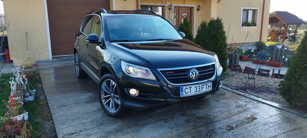 Volkswagen Tiguan 4x4 Comonrail Panoramic FULL Crem 2.0TDI 140 CP 6 Viteze