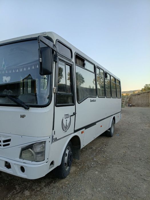 Tayyor yurib turgan Isuzu avtobus sotiladi!