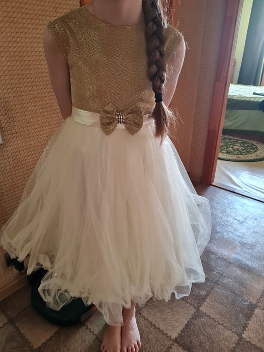 Платье на праздник для девочки