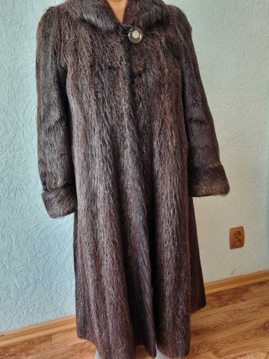 Продам шубу нутрия