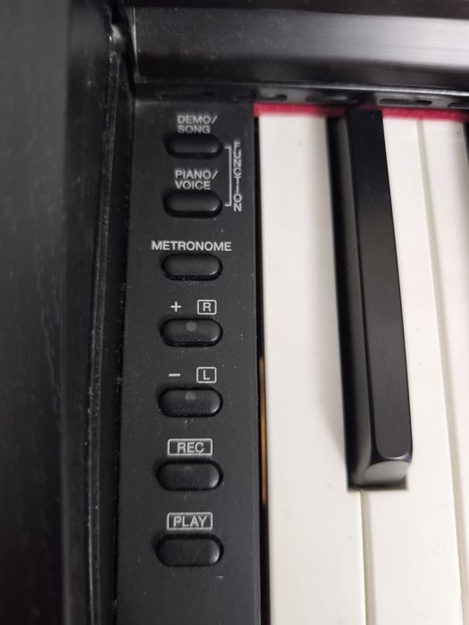 Yamaha Arius YDP-143