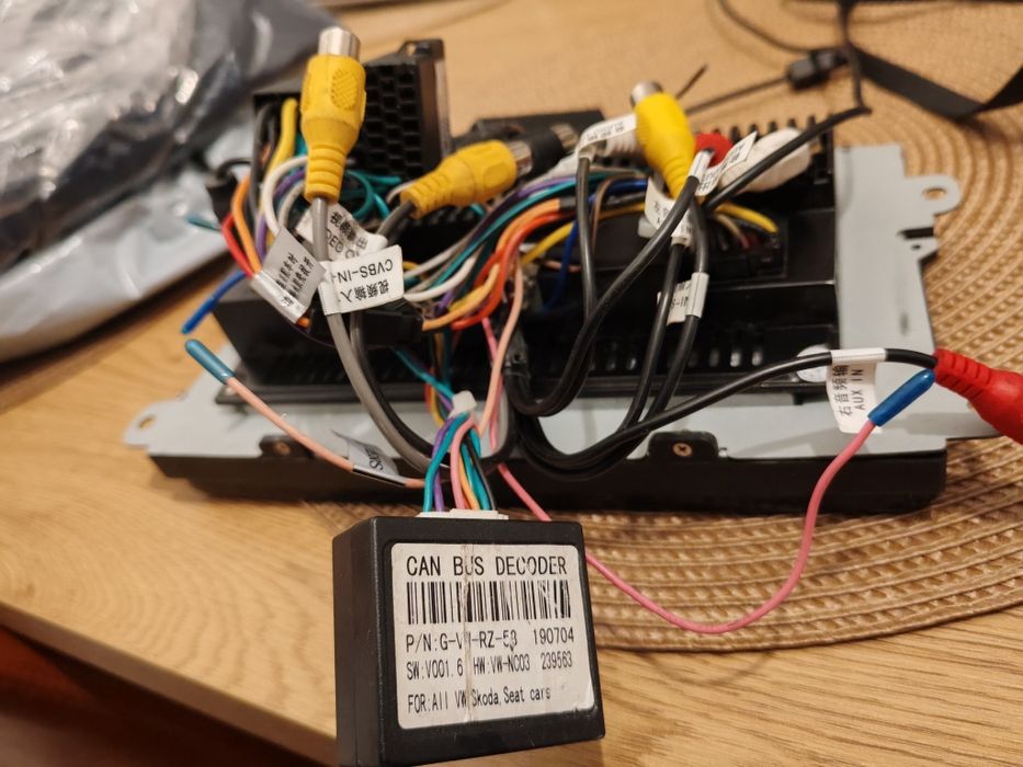 Navigație 10,1" ecran rotativ