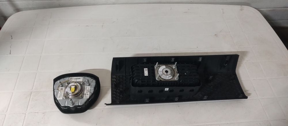 Airbag pasager și volan Dacia Duster 2 hjd