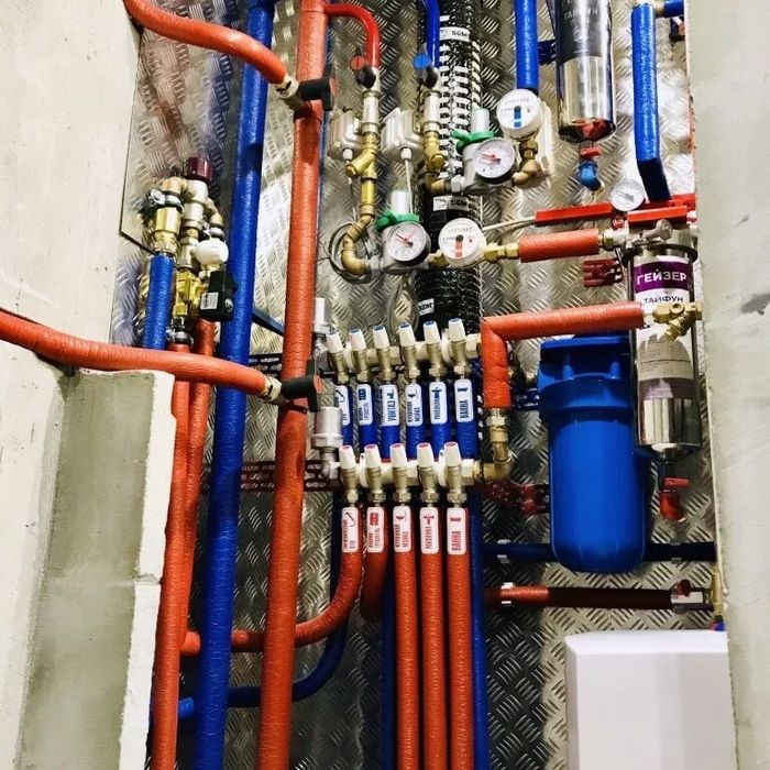 Коллекторная разводка труб водоснабжения в квартире фото Коллекторная разводка труб водоснабжения в квартире фото