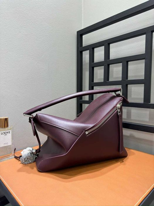 Нова дамска чанта в стил Loewe Puzzle Large – бордо