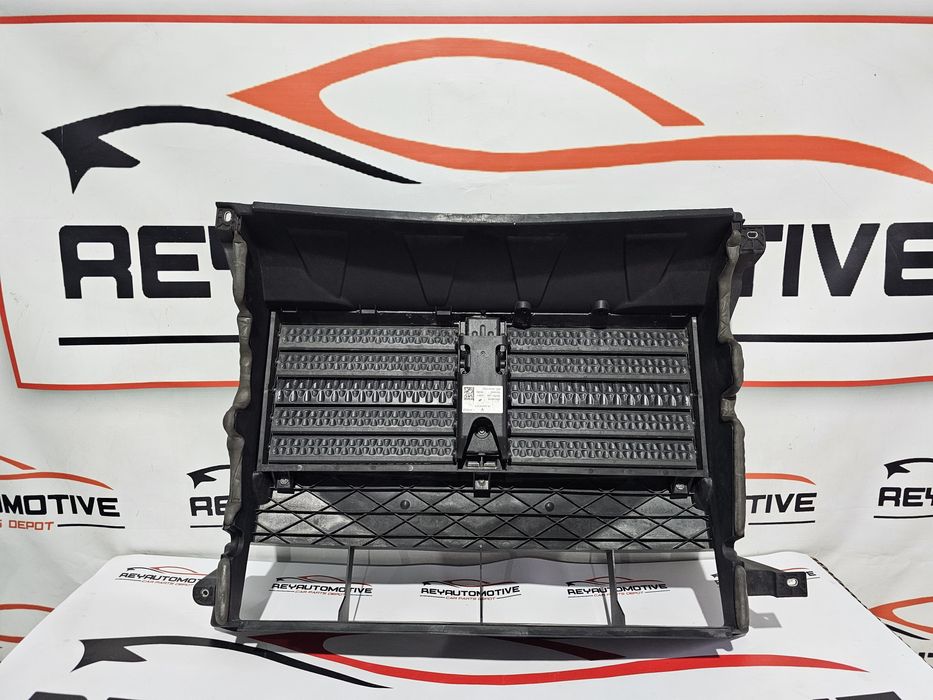 Grila activa hota trager Maserati Levante dupa 2016 cod 670149348