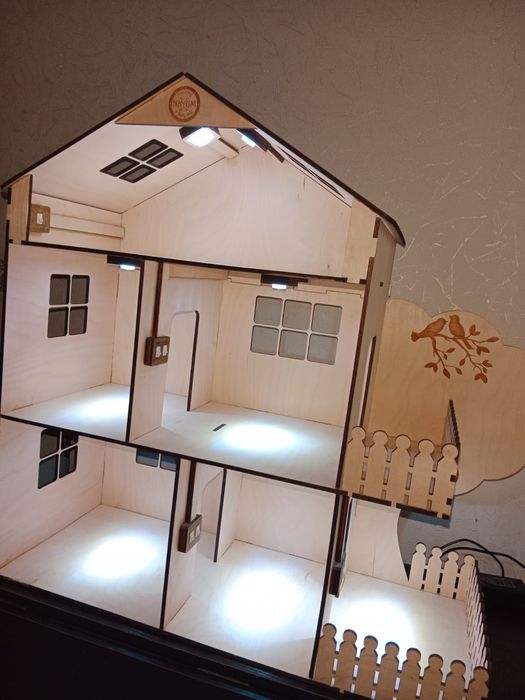 Игровой деревянный домик