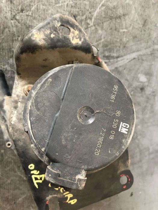 pompa aer secundara 1.4 b opel vectra b