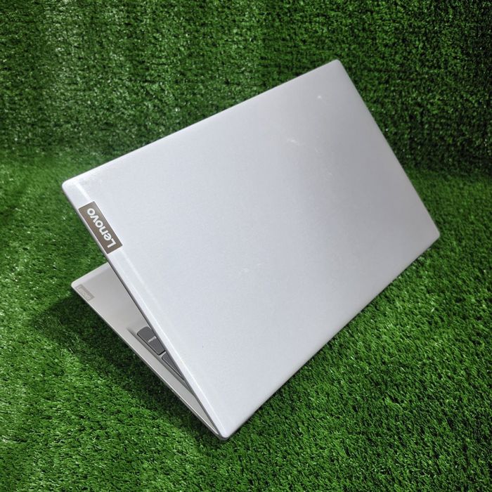 Lenovo core i5 8gb ssd 128gb hdd 1tb N942